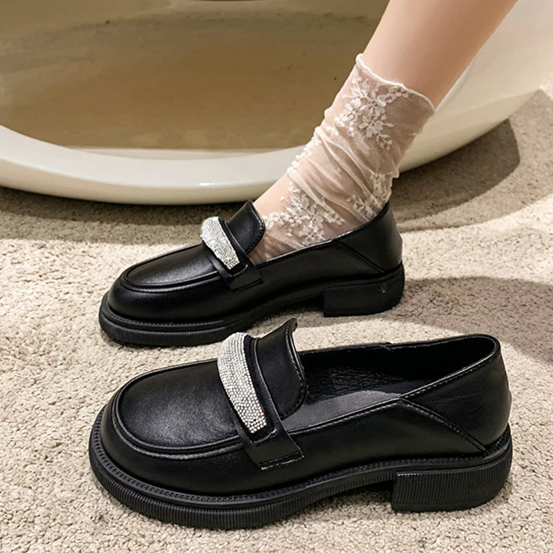 All-Match Round Toe Retro Woman Shoes Loafers With Fur Clogs Platform Oxfords Female Footwear Casual Sneaker Crystal Black Flats
All-Match Round Toe Retro Woman Shoes Loafers With Fur Clogs Platform Oxfords Female Footwear Casual Sneaker Crystal Black Flats