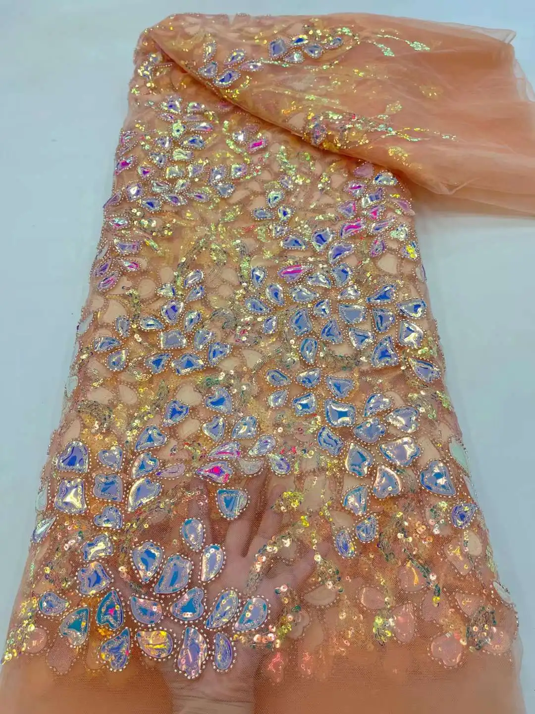 2022 Africa Fashion High Quality Handmade Sequins Lace Luxury Beaded Tulle Lace Fabric French For Women Wedding Party Material
2022 Africa Fashion High Quality Handmade Sequins Lace Luxury Beaded Tulle Lace Fabric French For Women Wedding Party Material