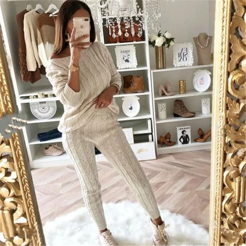 2020 Autumn Women's arrival Solid 2 Piece Set Casual Knitted Tracksuit Sportswear Warm Sweater + Long Pants Outfits
2020 Autumn Women's arrival Solid 2 Piece Set Casual Knitted Tracksuit Sportswear Warm Sweater + Long Pants Outfits