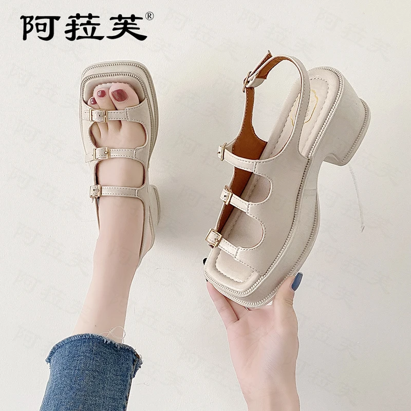 Designer Women Platform High Heels Lolita Sandals Summer Fashion Square Toe Hollow Mary Janes Shoes 2022 Party Dress Women Shoes
Designer Women Platform High Heels Lolita Sandals Summer Fashion Square Toe Hollow Mary Janes Shoes 2022 Party Dress Women Shoes