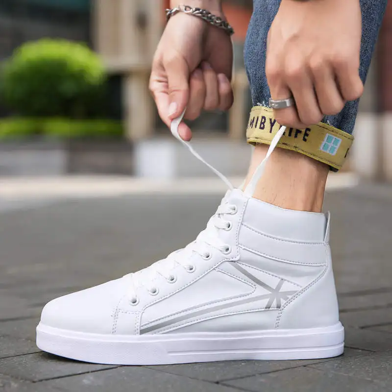 Gym Trainers White Sneakers Designer High Quality Shoes On Heels With Big Soles Men's Moccasin Shoe Casual Leather Shoes Tennis
Gym Trainers White Sneakers Designer High Quality Shoes On Heels With Big Soles Men's Moccasin Shoe Casual Leather Shoes Tennis