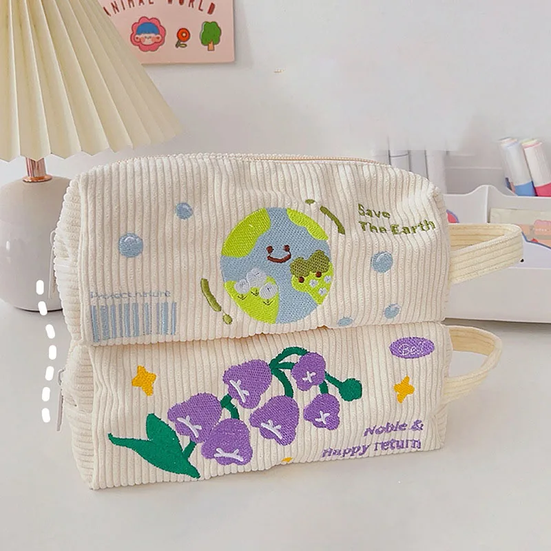 Cute Designer Women Large Capacity Flannel Zipper Makeup Brushes Case Bags Student Pencil Storage Case Embroidery Cosmetic Bags
Cute Designer Women Large Capacity Flannel Zipper Makeup Brushes Case Bags Student Pencil Storage Case Embroidery Cosmetic Bags