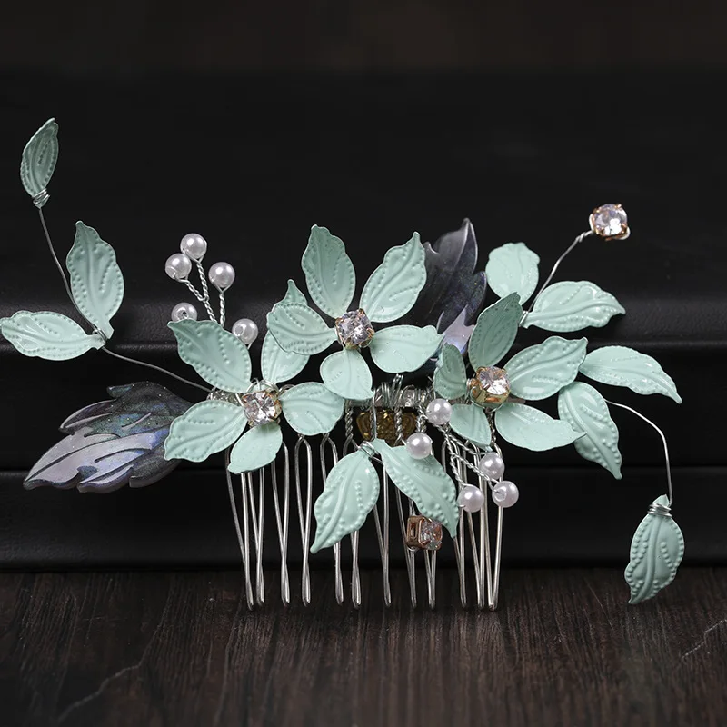 2022 New Retro Crown Hair Comb For Women Turkish Arab Wedding Green Leaf Jewelry Mosaic Rhinestone Elegant Ethnic Bridal Gift
2022 New Retro Crown Hair Comb For Women Turkish Arab Wedding Green Leaf Jewelry Mosaic Rhinestone Elegant Ethnic Bridal Gift