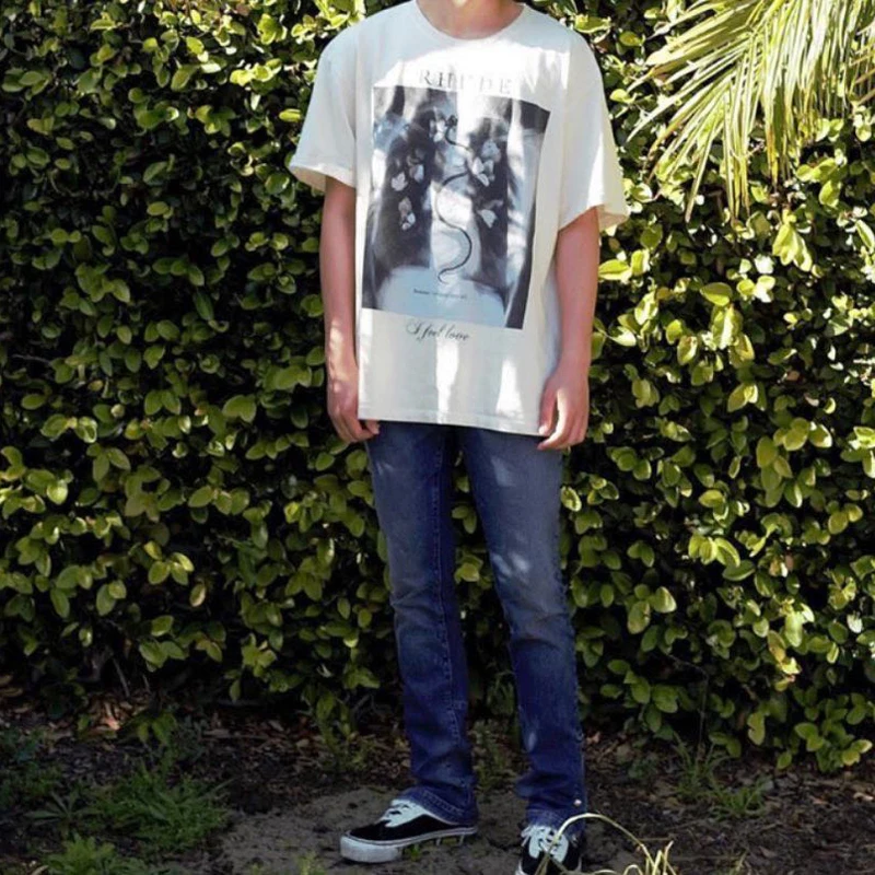 Summer 1:1 Version RHUDE Bone Butterfly T-shirt Men Women Couple 100% Cotton Tee Hip Hop High Street Oversize Casual T Shirt
Summer 1:1 Version RHUDE Bone Butterfly T-shirt Men Women Couple 100% Cotton Tee Hip Hop High Street Oversize Casual T Shirt