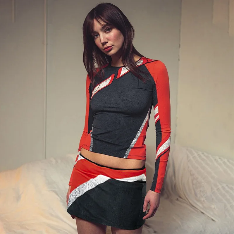 Женский комплект из 2 предметов Y2K, рубашка с полосатым принтом и юбка, Укороченная рубашка с длинным рукавом, топ и мини-юбка, женский спортивный костюм из двух предметов
Женский комплект из 2 предметов Y2K, рубашка с полосатым принтом и юбка, Укороченная рубашка с длинным рукавом, топ и мини-юбка, женский спортивный костюм из двух предметов