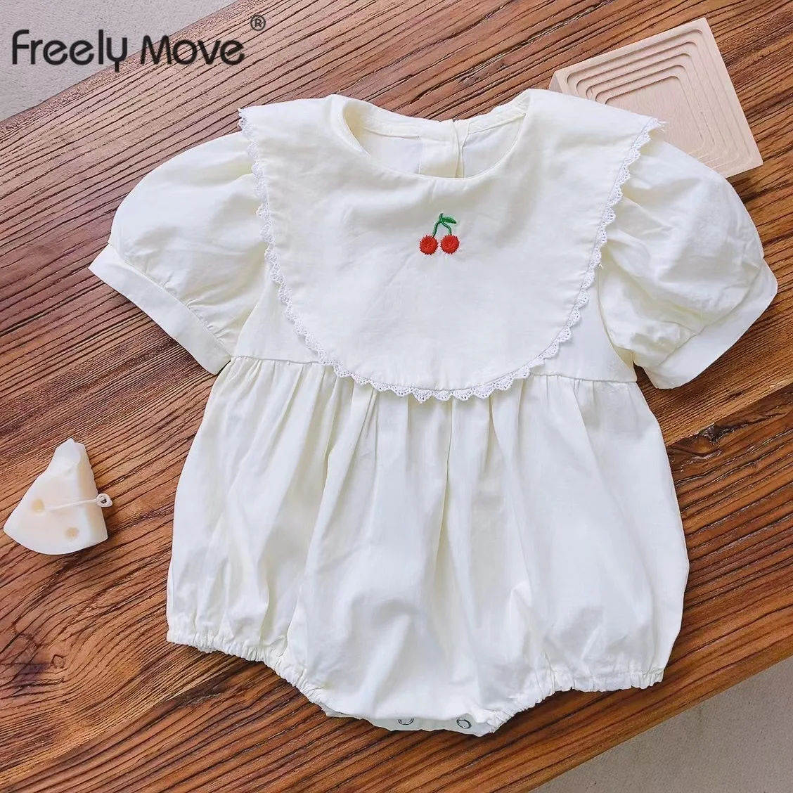 Freely Move Infant Toddler Baby Girl Romper Printed Vintage Short Puff Sleeve Newborn Girl Jumpsuit Summer Clothing
Freely Move Infant Toddler Baby Girl Romper Printed Vintage Short Puff Sleeve Newborn Girl Jumpsuit Summer Clothing