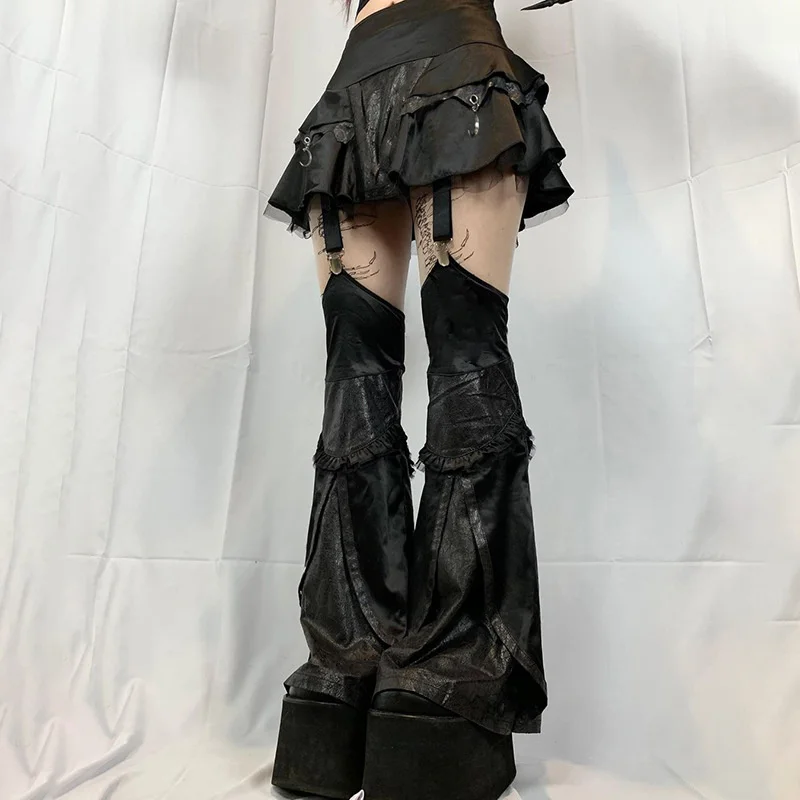 Dark Gothic women's wear new metal buckle decoration leather splicing mesh lining wood ear horn skirt
Dark Gothic women's wear new metal buckle decoration leather splicing mesh lining wood ear horn skirt