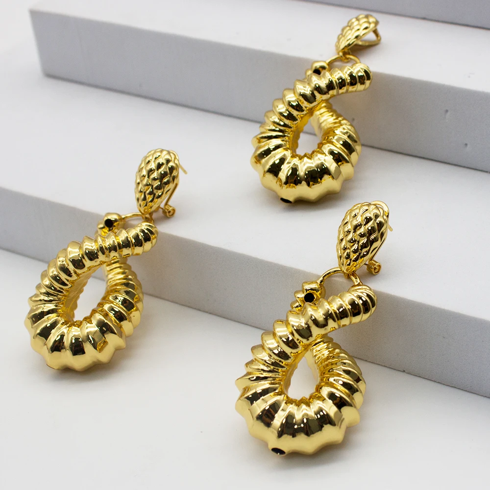 Luxury Quality Lovely 8 Shape Earrings Pendant 24k Gold Plated Jewelry Sets For Women African Dubai Wedding Party Daily Use
Luxury Quality Lovely 8 Shape Earrings Pendant 24k Gold Plated Jewelry Sets For Women African Dubai Wedding Party Daily Use