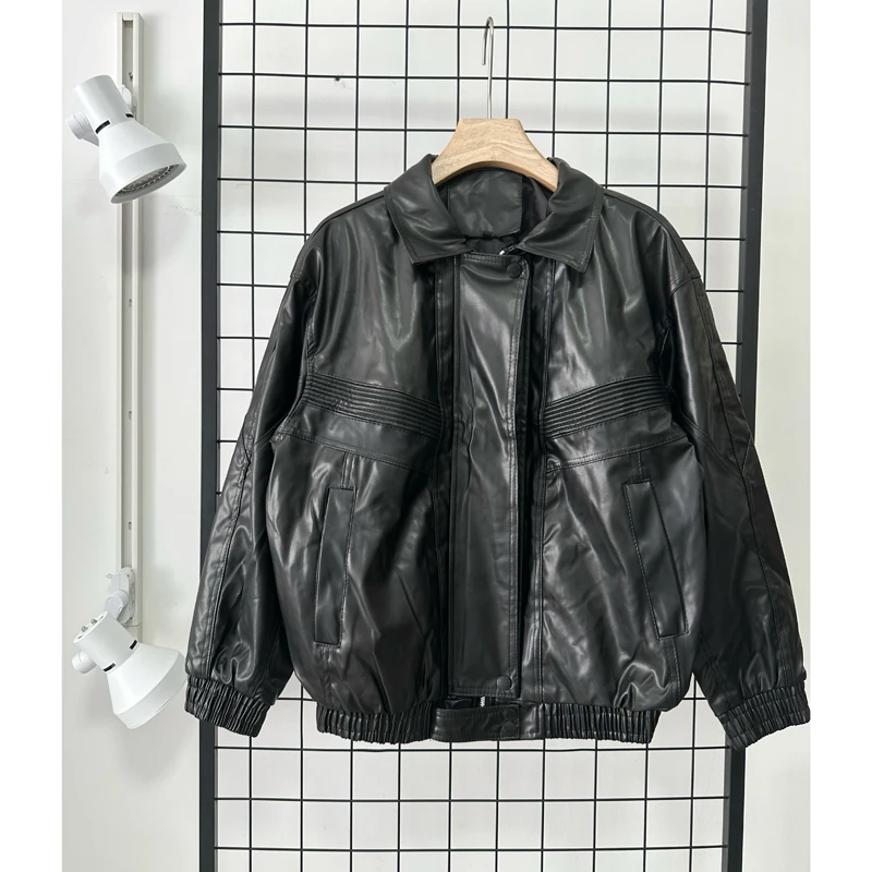 2023 Bright Black Men Zipper Jacket PU Leather Harajuku Winter Keep Warm Windproof and Waterproof Motorcycle Pilot Jacket Coat
2023 Bright Black Men Zipper Jacket PU Leather Harajuku Winter Keep Warm Windproof and Waterproof Motorcycle Pilot Jacket Coat