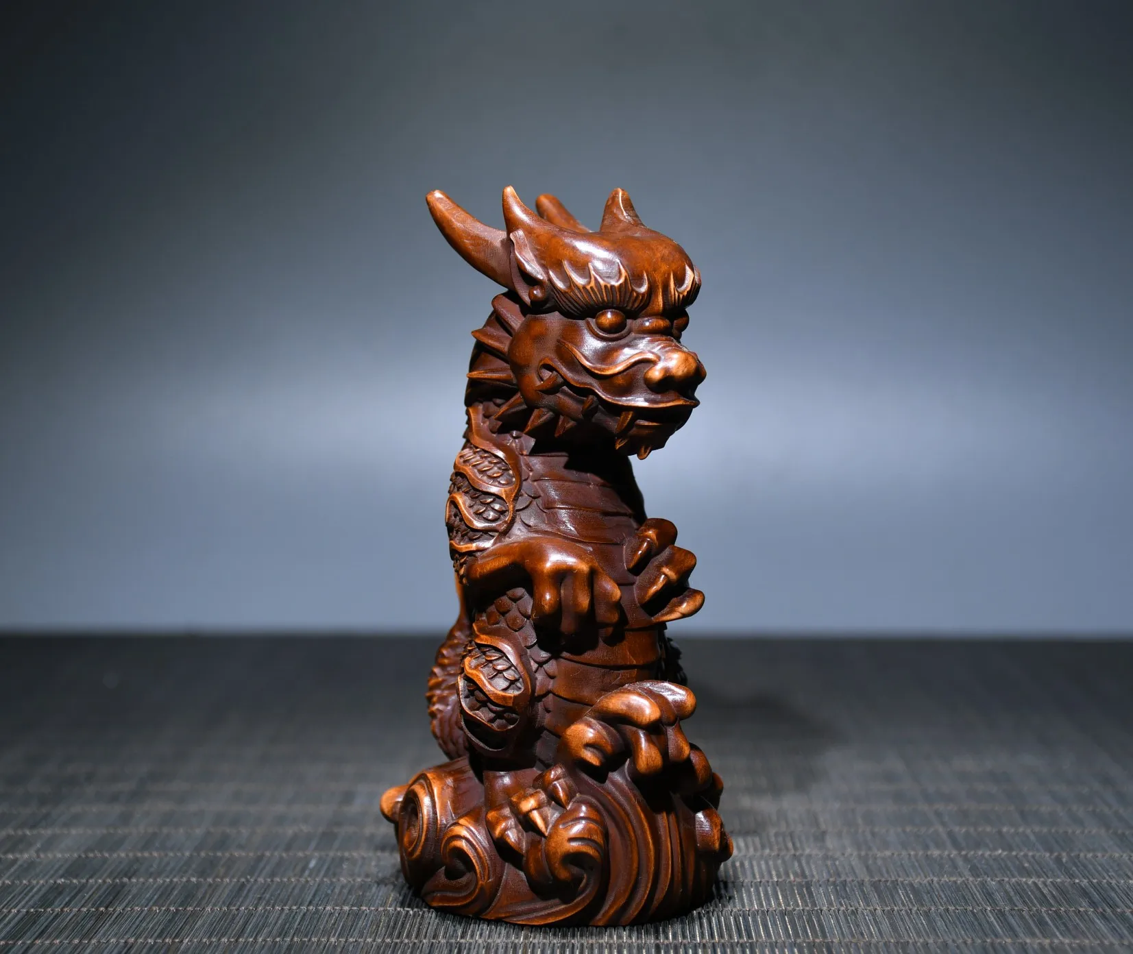 5" Chinese Folk Collection Seikos Boxwood Chinese dragon dragon statue mythical beast office ornament Town house Exorcism
5" Chinese Folk Collection Seikos Boxwood Chinese dragon dragon statue mythical beast office ornament Town house Exorcism