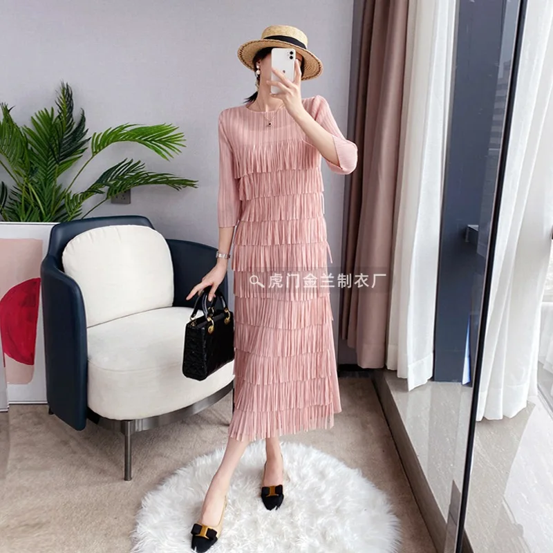 Miyake pleated fringed skirt spring and autumn new style foreign style slim long-sleeved all-match mid-length dress women
Miyake pleated fringed skirt spring and autumn new style foreign style slim long-sleeved all-match mid-length dress women