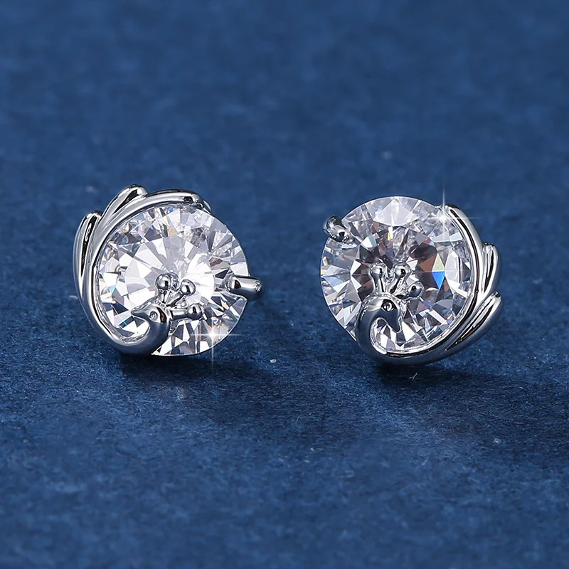 Diamond Set Round Zircon Ear Studs Give Women's Engagement Wedding Earrings Charm Women's Temperament Jewelry
Diamond Set Round Zircon Ear Studs Give Women's Engagement Wedding Earrings Charm Women's Temperament Jewelry