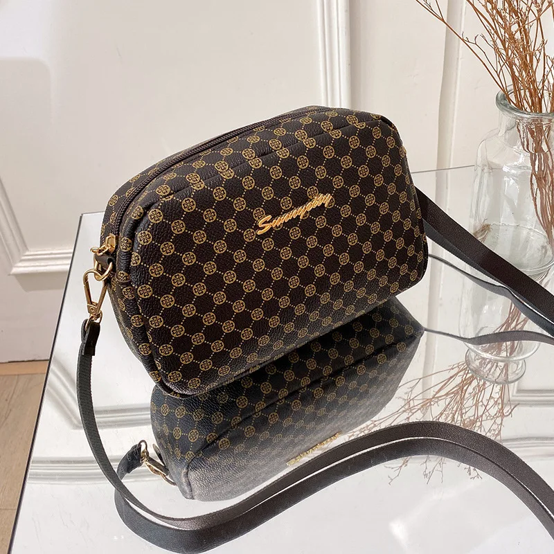 Women Bag New Messenger Shoulder Small Square Bag PU Mini Mobile Phone Cross Body Bag Cute Side Purse
Women Bag New Messenger Shoulder Small Square Bag PU Mini Mobile Phone Cross Body Bag Cute Side Purse