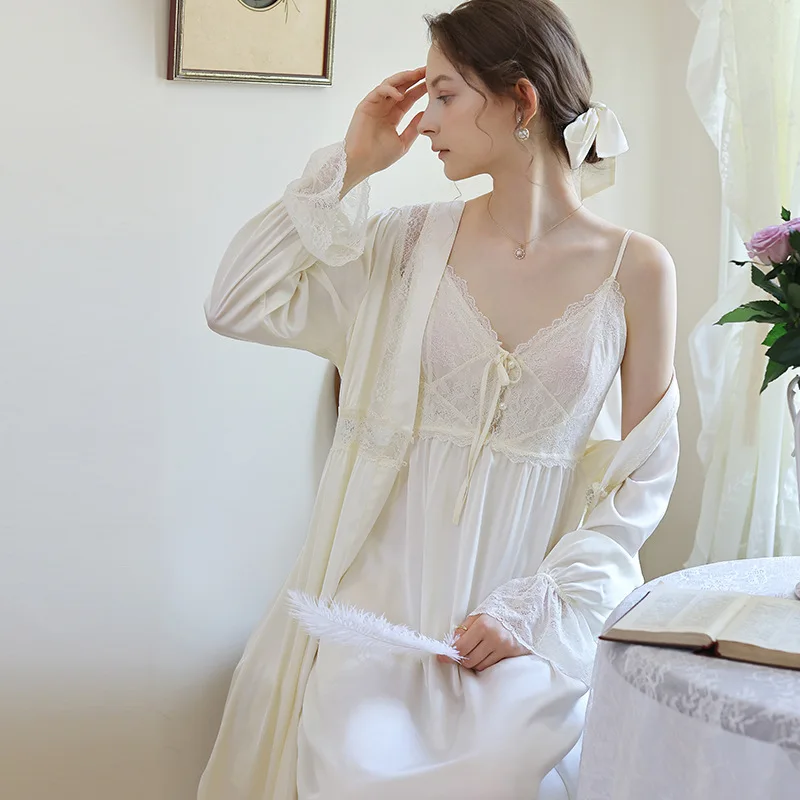 Robe Romantic Nightgown Princess Woman Nightdress Dressing Gown Bridesmaid Sexy ensemble femme 2 pièces Luxury Sleepwear
Robe Romantic Nightgown Princess Woman Nightdress Dressing Gown Bridesmaid Sexy ensemble femme 2 pièces Luxury Sleepwear
