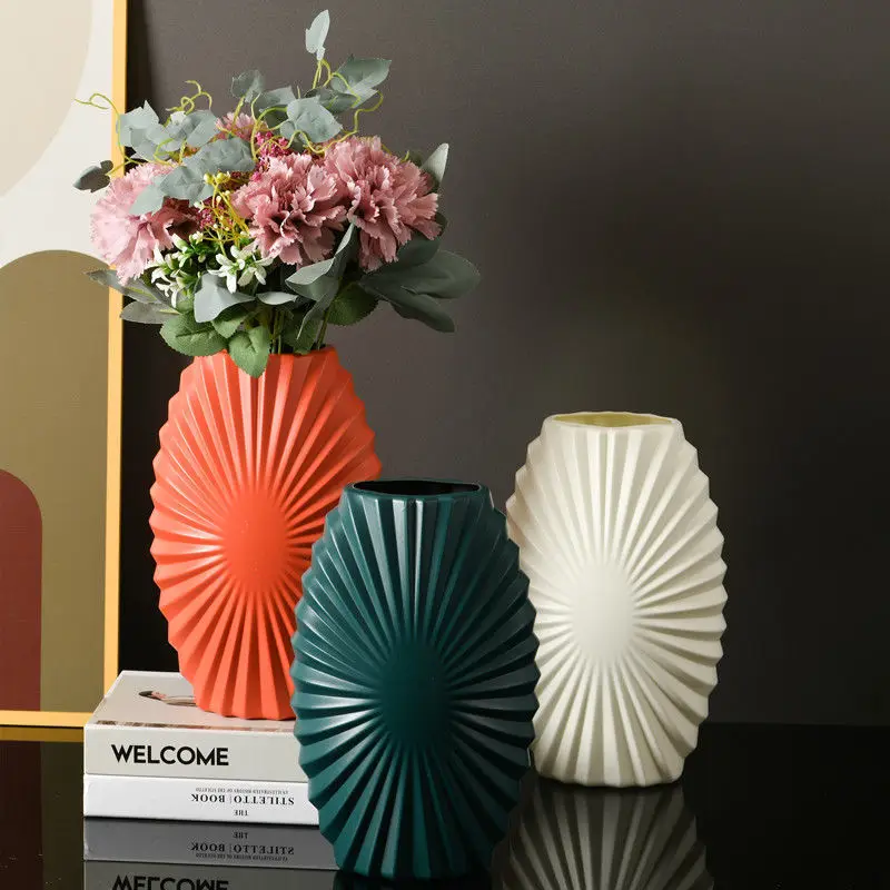 Plastic Vases Home Decor Anti-ceramic Vases Imitation Rattan Flower Vase European Wedding Modern Decorations Unbreakable Basket
Plastic Vases Home Decor Anti-ceramic Vases Imitation Rattan Flower Vase European Wedding Modern Decorations Unbreakable Basket