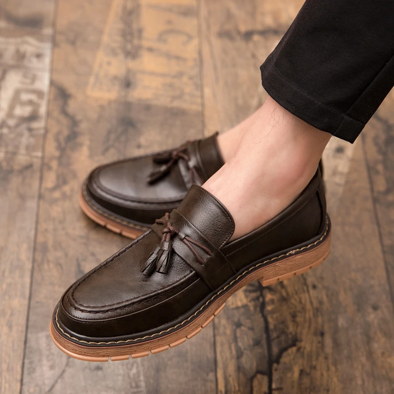 New Men's Casual Shoes Slip on Fashion Business Dress Soft Moccasins Loafers Leather Shoes Men Brogue Retro Oxford Shoes for Men
New Men's Casual Shoes Slip on Fashion Business Dress Soft Moccasins Loafers Leather Shoes Men Brogue Retro Oxford Shoes for Men