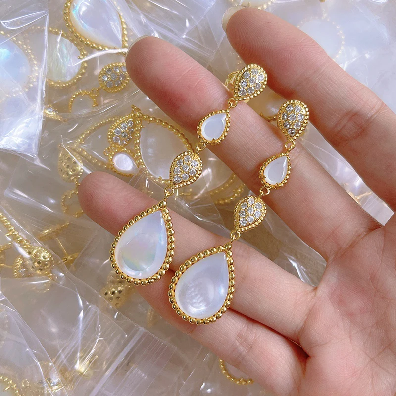 Pure 925 Silver Hot selling brand Jewelry Classic Water Drop White Shiny Earrings Anniversary earrings birthday Gift Pop Jewelry
Pure 925 Silver Hot selling brand Jewelry Classic Water Drop White Shiny Earrings Anniversary earrings birthday Gift Pop Jewelry