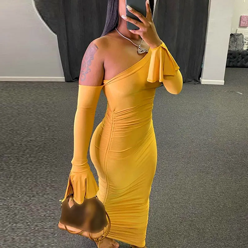 Women Wrapped Dress One Shoulder Long Sleeve Ruffle Solid Color Pleated Yellow Midi Dress
Women Wrapped Dress One Shoulder Long Sleeve Ruffle Solid Color Pleated Yellow Midi Dress