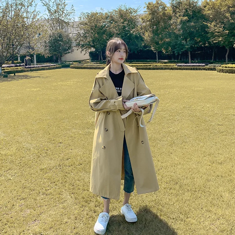 2022 autumn new light yellow trench coat loose mid-length temperament coat women's clothing
2022 autumn new light yellow trench coat loose mid-length temperament coat women's clothing