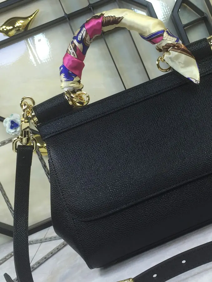 women's branded shoulder bag 2022 trend first layer cowhide genuine leather luxury designer handbags for women free shipping
women's branded shoulder bag 2022 trend first layer cowhide genuine leather luxury designer handbags for women free shipping