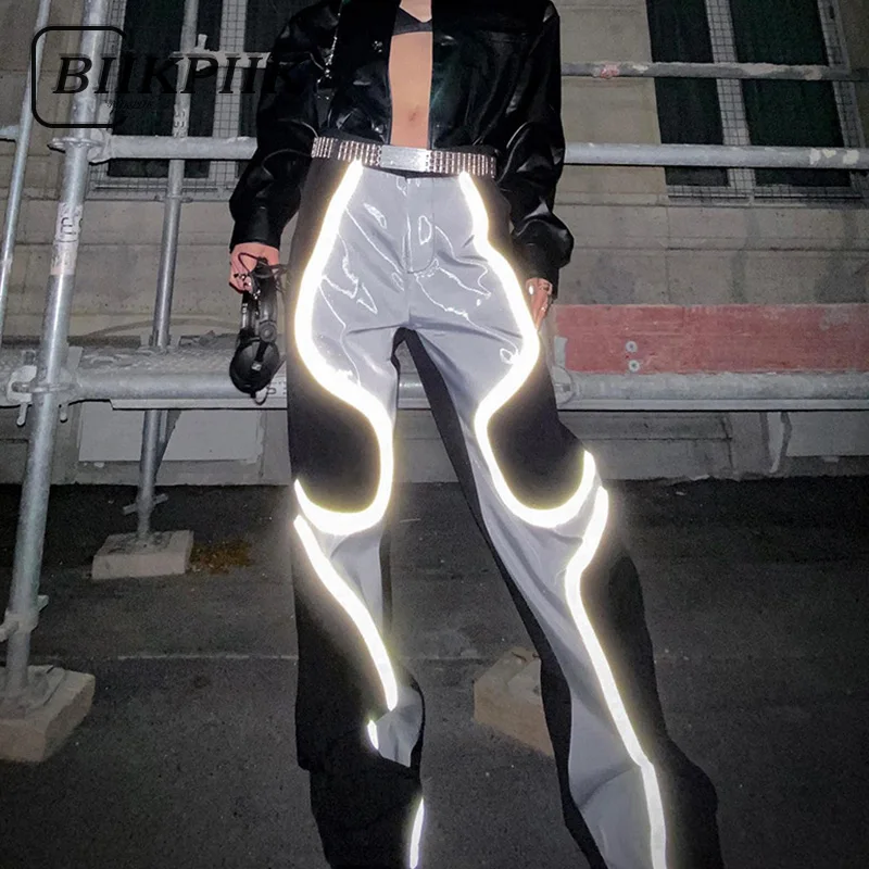 BIIKPIIK Reflective Patchwork Fashion Cotton Pants Loose Low Waist Button Women Trouser Streetwear Casual Basic Skinny Hot Pants
BIIKPIIK Reflective Patchwork Fashion Cotton Pants Loose Low Waist Button Women Trouser Streetwear Casual Basic Skinny Hot Pants