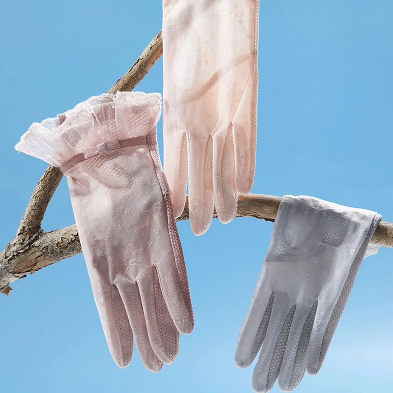 1 Pair Soft Breathable Gloves Summer Women UV Sunscreen Gloves High-stretch Lace Thin Touch Screen Mesh Cloth Driving Mittens
1 Pair Soft Breathable Gloves Summer Women UV Sunscreen Gloves High-stretch Lace Thin Touch Screen Mesh Cloth Driving Mittens