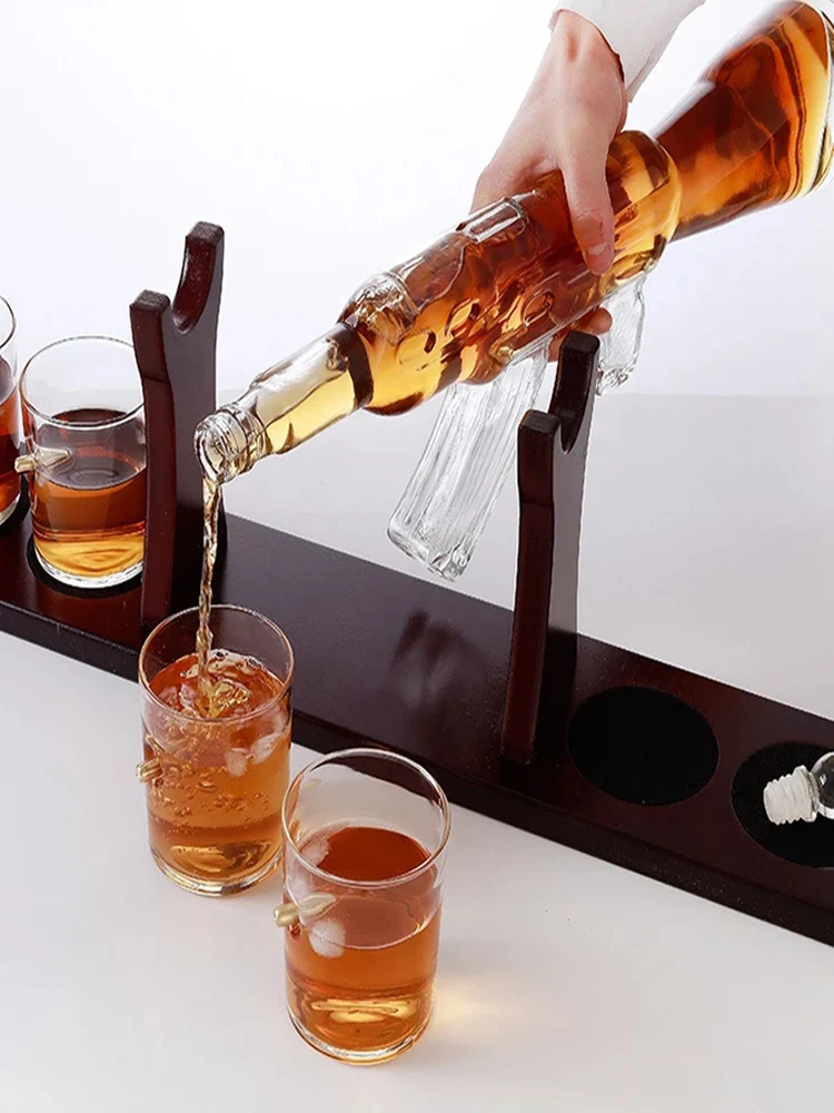 800ml Red Wine Decanter AK47 Gun Shape Wine Bottle Drinks Set One Shot With 4 Bullet Glass cups and Wooden Stand Christmas Gift
800ml Red Wine Decanter AK47 Gun Shape Wine Bottle Drinks Set One Shot With 4 Bullet Glass cups and Wooden Stand Christmas Gift
