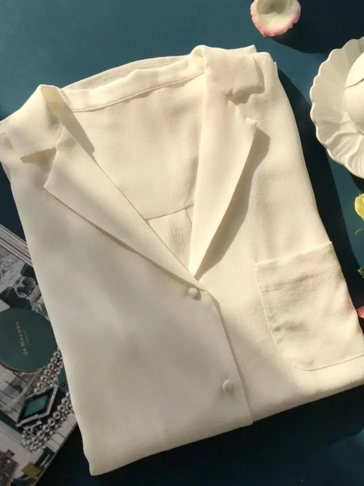 2021 Early Spring 100% Silk OL Blouse Lady Nothced Office Wear Lady Soft White Shirt and Top With Single Pocket
2021 Early Spring 100% Silk OL Blouse Lady Nothced Office Wear Lady Soft White Shirt and Top With Single Pocket