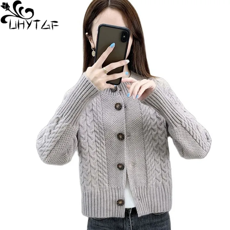 UHYTGF 2022 Fashion Knitted Cardigan Women Spring Autumn Sweater Coat Single-Breasted Casual Female Tops Jacket Short Sweaters 4
UHYTGF 2022 Fashion Knitted Cardigan Women Spring Autumn Sweater Coat Single-Breasted Casual Female Tops Jacket Short Sweaters 4
