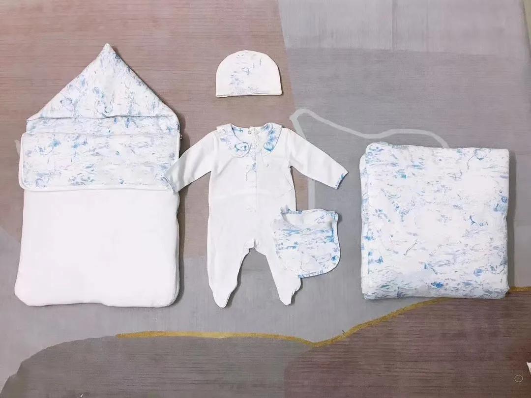 2023 New Blue Grey Pink Sleeping Bag Blanket Romper Bib Hat 5Pieces/set New Born Baby Girls Boys Clothing WEAR
2023 New Blue Grey Pink Sleeping Bag Blanket Romper Bib Hat 5Pieces/set New Born Baby Girls Boys Clothing WEAR