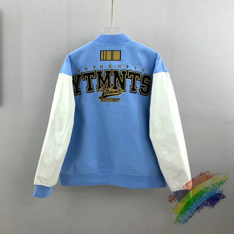 Embroidered Vetements Jacket Men Women 1:1 Best Quality Vetements Bomber Jackets Blue Patchwork VTM Coats
Embroidered Vetements Jacket Men Women 1:1 Best Quality Vetements Bomber Jackets Blue Patchwork VTM Coats