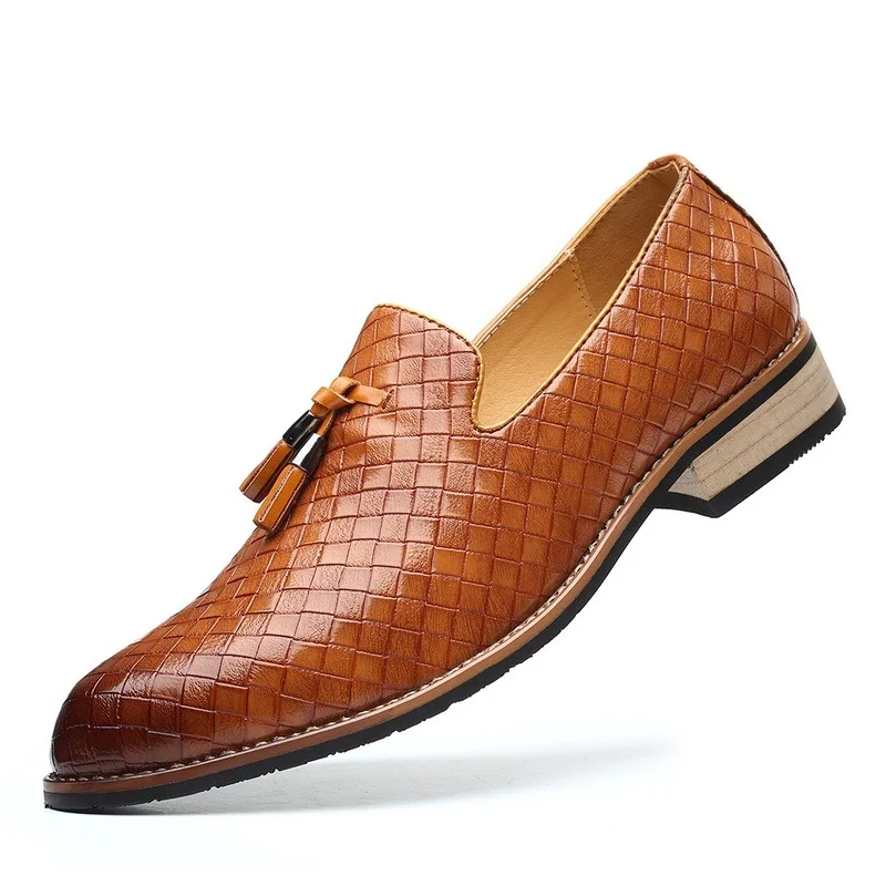 Fashion Plaid Male Tassel Formal Loafers Classic Wedding Party Slip on Shoes Men Flats Leather Casual Shoes Soft Moccasins
Fashion Plaid Male Tassel Formal Loafers Classic Wedding Party Slip on Shoes Men Flats Leather Casual Shoes Soft Moccasins
