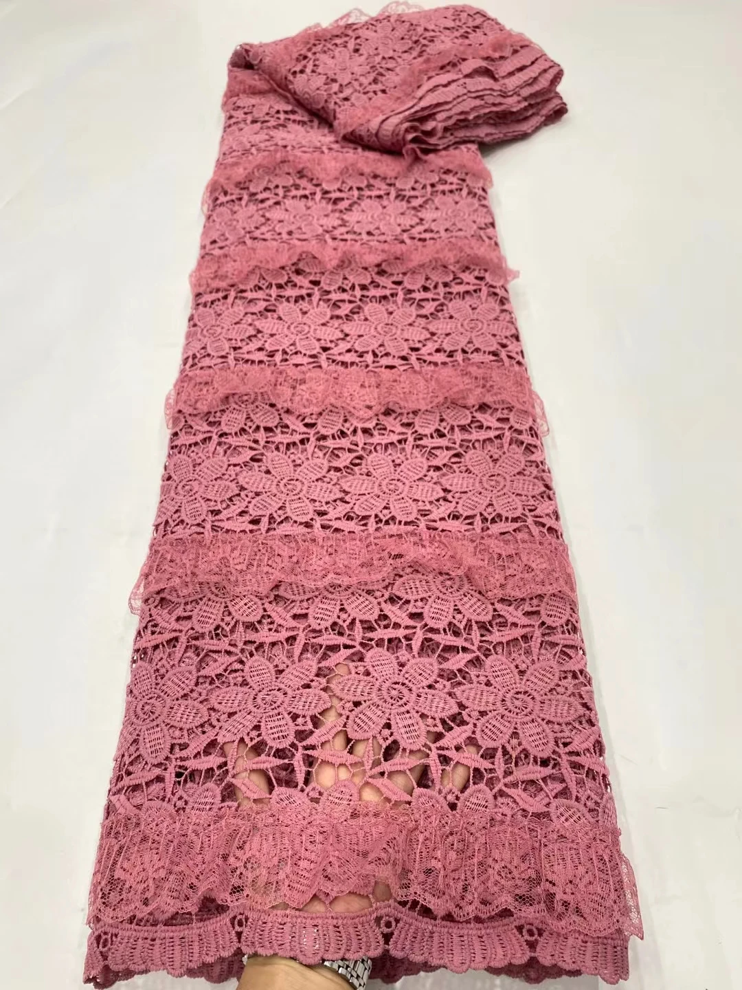 Wholesale French Cord Lace Fabric for Nigerian Asoebi Dress African Guipure Embroidered Lace Fabric for DIY Lady Gown WDPG35
Wholesale French Cord Lace Fabric for Nigerian Asoebi Dress African Guipure Embroidered Lace Fabric for DIY Lady Gown WDPG35