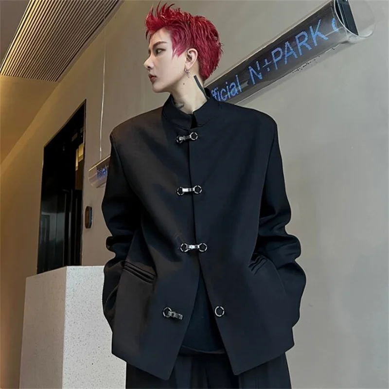 Black Blazers Mens Suits Jackets New Chinese Stand Collar Metal Button Fried Street Red Same Retro Design Sense Small Fashion
Black Blazers Mens Suits Jackets New Chinese Stand Collar Metal Button Fried Street Red Same Retro Design Sense Small Fashion