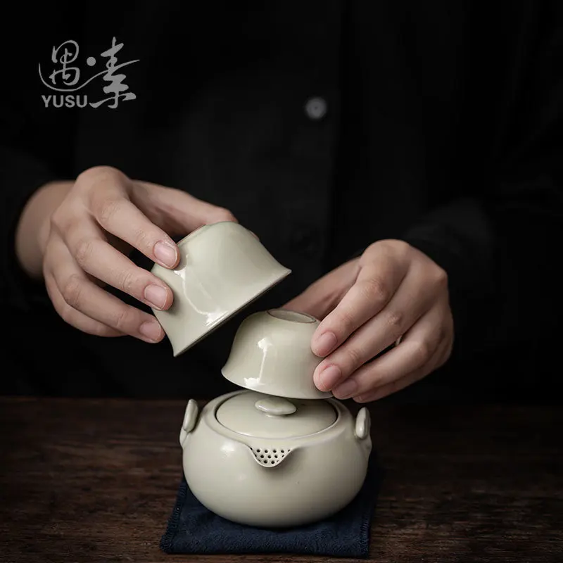 Beige Japanese cloud pattern travel tea set portable storage ceramic one pot two cups storage outdoor travel hotel tea maker
Beige Japanese cloud pattern travel tea set portable storage ceramic one pot two cups storage outdoor travel hotel tea maker
