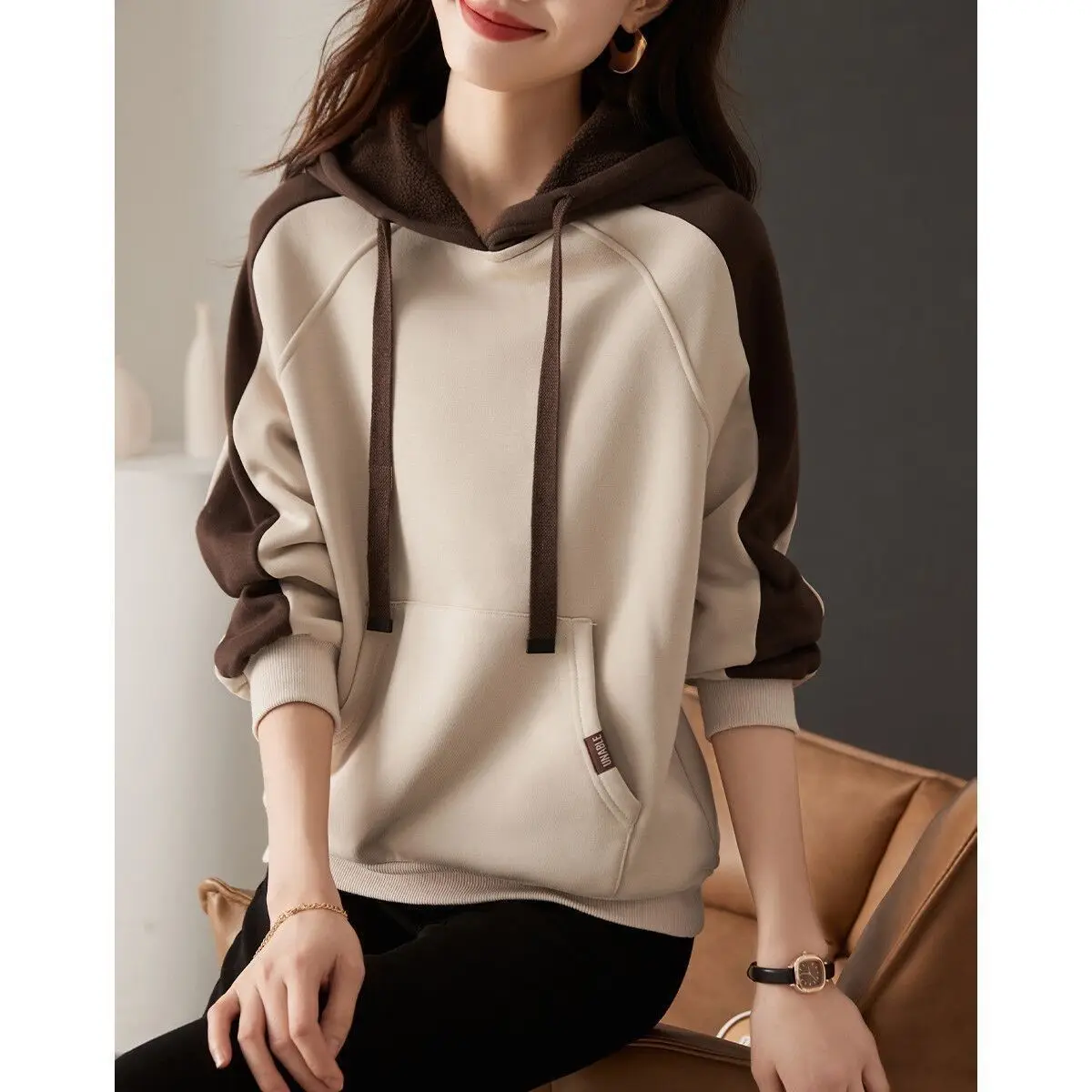 Contrast Color Hoodies Sweatshirt Women's Autumn Winter Retro Mid-length Loose Top Thick Streetwear Kpop Clothes Korean Y2k Cute
Contrast Color Hoodies Sweatshirt Women's Autumn Winter Retro Mid-length Loose Top Thick Streetwear Kpop Clothes Korean Y2k Cute