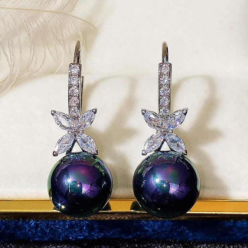 Light Luxury Imitation Pearl Women's Earrings Inlaid White CZ Princess Jewelry Cocktail Party Jewelry Accessories
Light Luxury Imitation Pearl Women's Earrings Inlaid White CZ Princess Jewelry Cocktail Party Jewelry Accessories