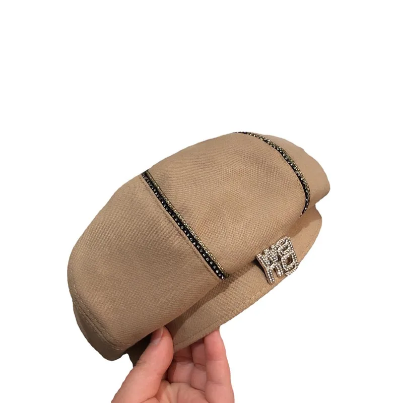Spring and autumn new king octagonal hat fashion small fragrance diamond Beret net red outdoor street photography artist hat
Spring and autumn new king octagonal hat fashion small fragrance diamond Beret net red outdoor street photography artist hat