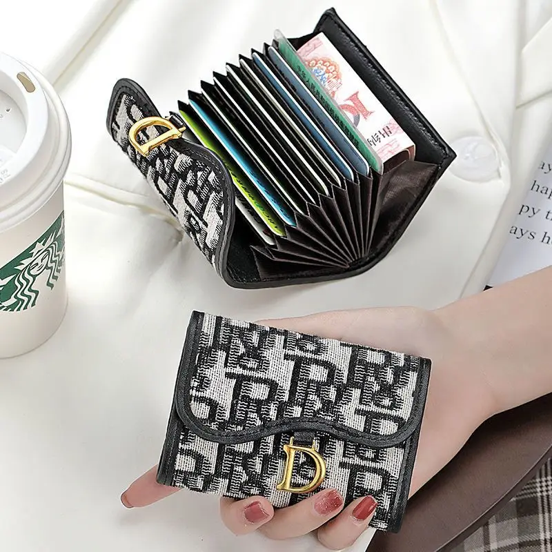 Women's Credit Card Holder Fashion Coin Purse Case with Cover for Cards ID Smart Card Holder Mini Button Wallet Female
Women's Credit Card Holder Fashion Coin Purse Case with Cover for Cards ID Smart Card Holder Mini Button Wallet Female