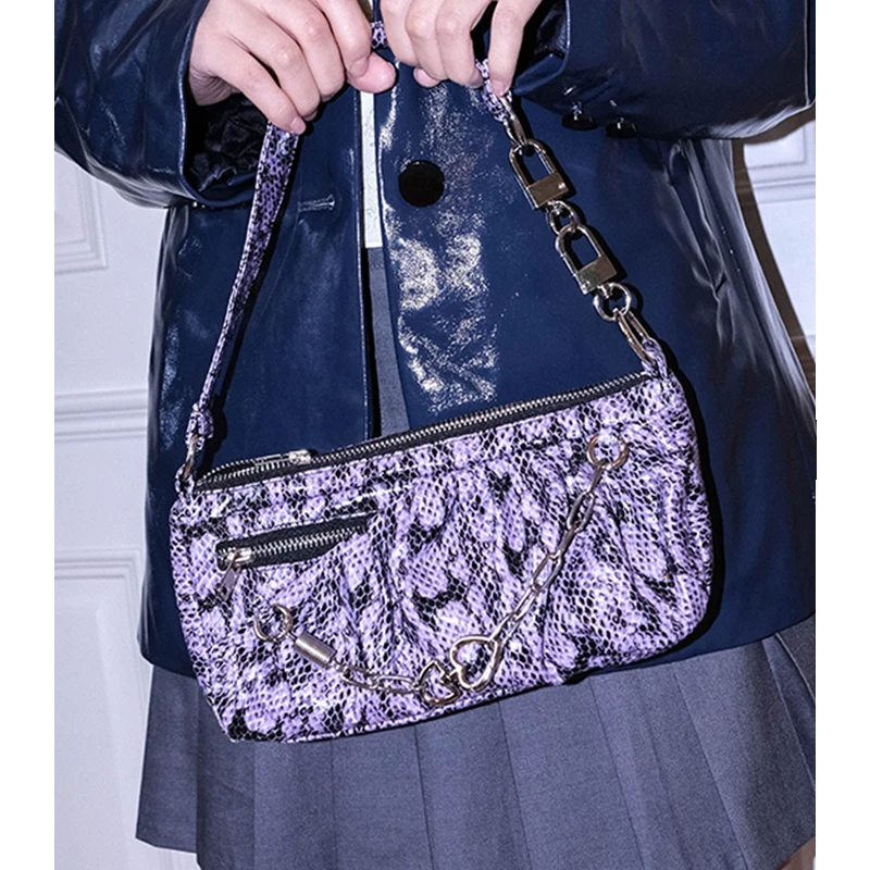 2022 Retro Purple Hot Girl Armpit Bag Chain Luxury Designer Handbags Bolsas Shoulder Messenger Bag Crossbody Bags Women's Bag
2022 Retro Purple Hot Girl Armpit Bag Chain Luxury Designer Handbags Bolsas Shoulder Messenger Bag Crossbody Bags Women's Bag