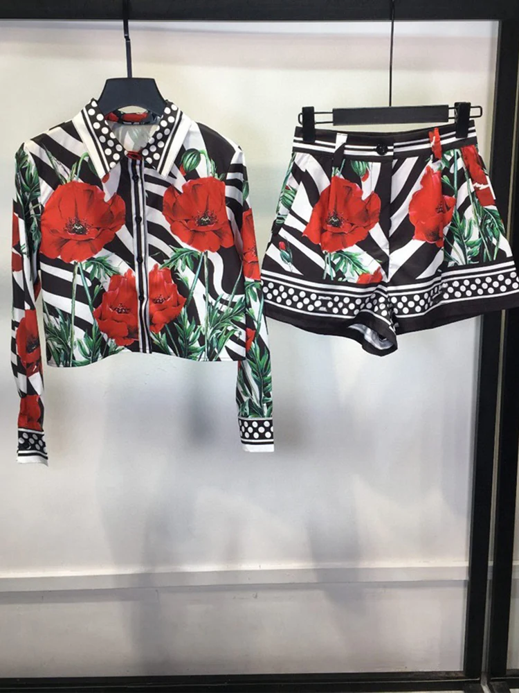 Spring/Summer 2023 New Printed Lapel Long Sleeve Shirt Short Shirt Two-piece+High Waist Casual Shorts Fashion Set
Spring/Summer 2023 New Printed Lapel Long Sleeve Shirt Short Shirt Two-piece+High Waist Casual Shorts Fashion Set