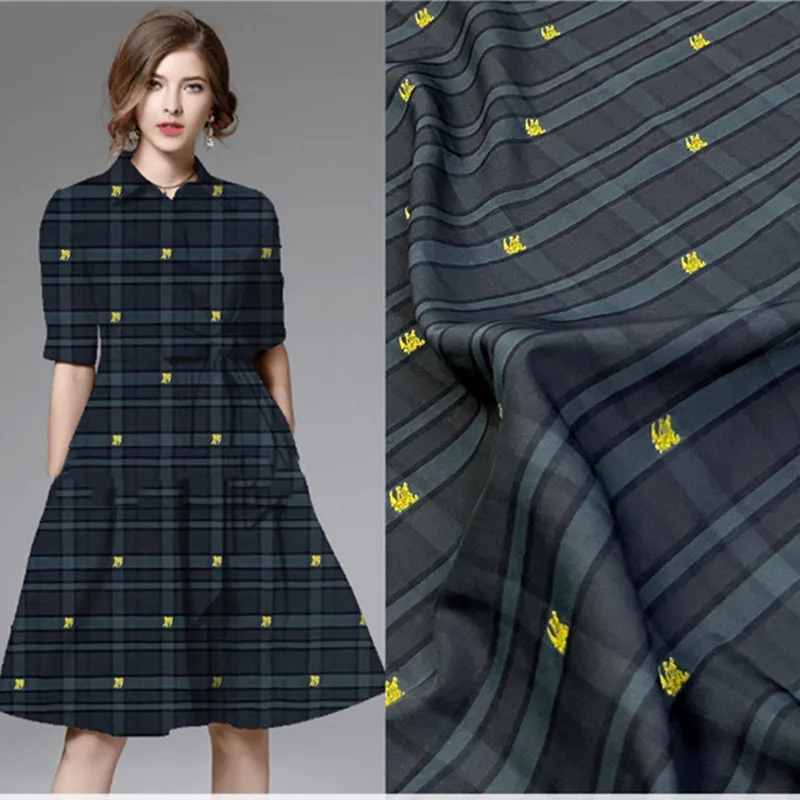 Elegant Three-dimensional Yarn-dyed Plaid Jacquard Dress Blazer Fashion Brocade Dark Fabric Designer Sewing Embroidery Stitch
Elegant Three-dimensional Yarn-dyed Plaid Jacquard Dress Blazer Fashion Brocade Dark Fabric Designer Sewing Embroidery Stitch