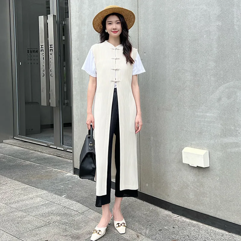 2022 Basic Chinese knot button pleated jacket Miyak folds Fashion Slim Long Sleeveless Jacket Dress
2022 Basic Chinese knot button pleated jacket Miyak folds Fashion Slim Long Sleeveless Jacket Dress
