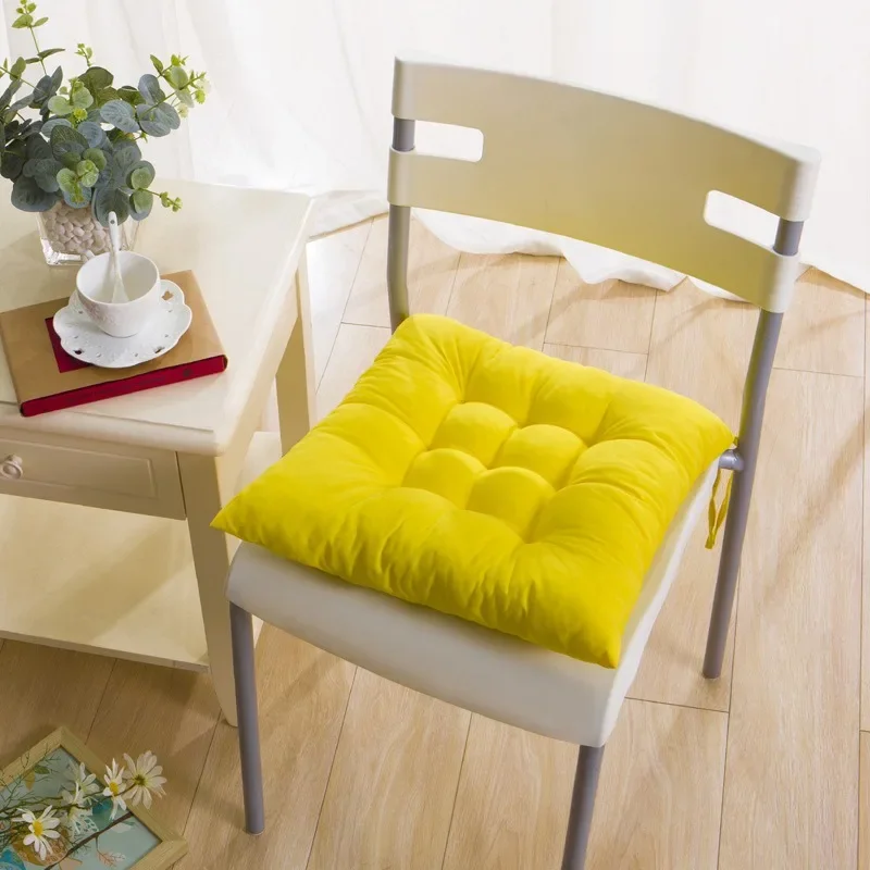 Seat cushion seat backrest pillow floor cushion decoration sofa pillow office breathable and comfortable 
Seat cushion seat backrest pillow floor cushion decoration sofa pillow office breathable and comfortable