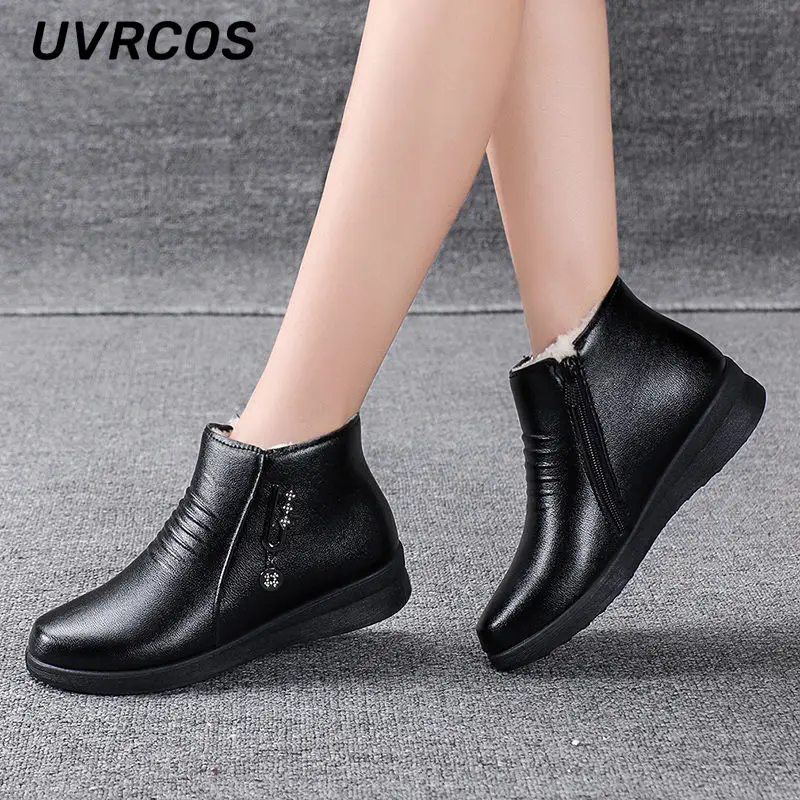 Outdoor Low-top Men Boots Snow Boots Thick-soled Cotton Shoes Soft-soled Leather Shoes Fashion Non-slip Lightweight Women Boots
Outdoor Low-top Men Boots Snow Boots Thick-soled Cotton Shoes Soft-soled Leather Shoes Fashion Non-slip Lightweight Women Boots