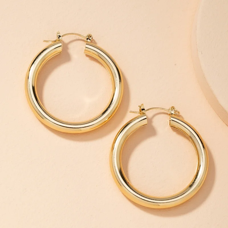 Trendy Smooth Gold Color Thick Metal Circle Earring for Women Geometric Round Big Hoop Earrings Party Fashion Jewelry Gift
Trendy Smooth Gold Color Thick Metal Circle Earring for Women Geometric Round Big Hoop Earrings Party Fashion Jewelry Gift