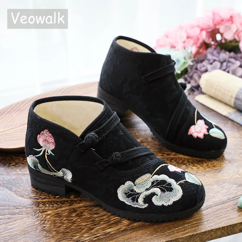 Женские зимние короткие сапоги Veowalk из жаккардовой ткани, Теплые ботильоны с флисовой подкладкой, женские ботинки в стиле ретро, цвет черный 
Женские зимние короткие сапоги Veowalk из жаккардовой ткани, Теплые ботильоны с флисовой подкладкой, женские ботинки в стиле ретро, цвет черный