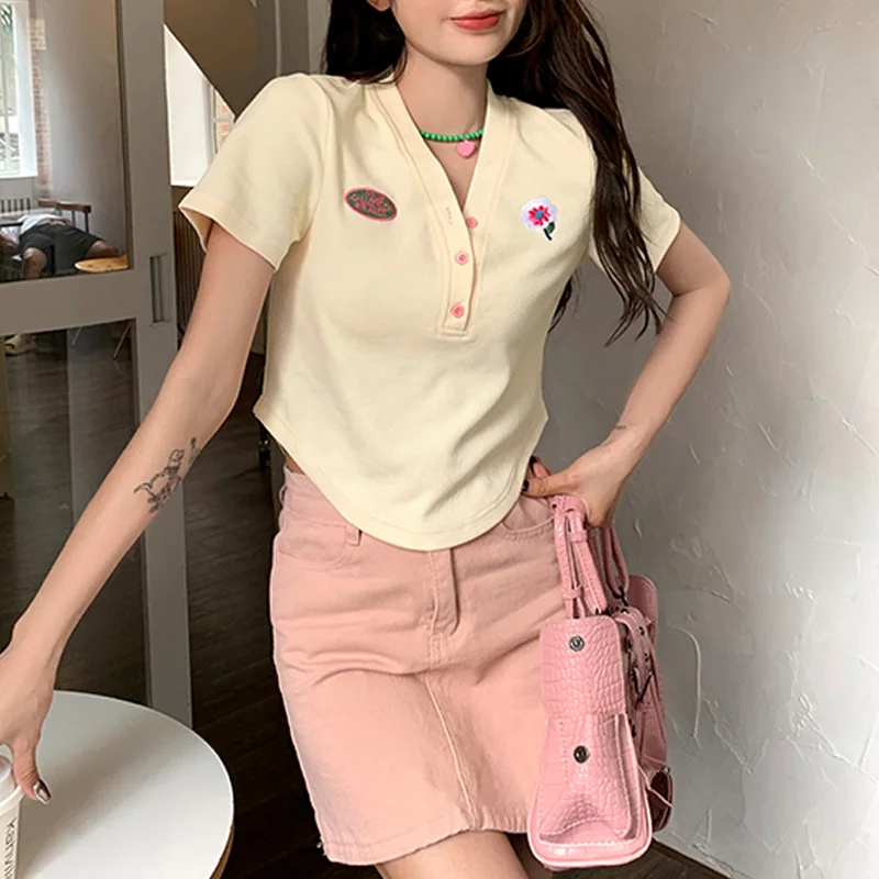 Укороченный топ с цветочной вышивкой в стиле Харадзюку, женские Асимметричные футболки, летняя сексуальная одежда с коротким рукавом, хлопковая однотонная облегающая футболка y2k, топы 
Укороченный топ с цветочной вышивкой в стиле Харадзюку, женские Асимметричные футболки, летняя сексуальная одежда с коротким рукавом, хлопковая однотонная облегающая футболка y2k, топы