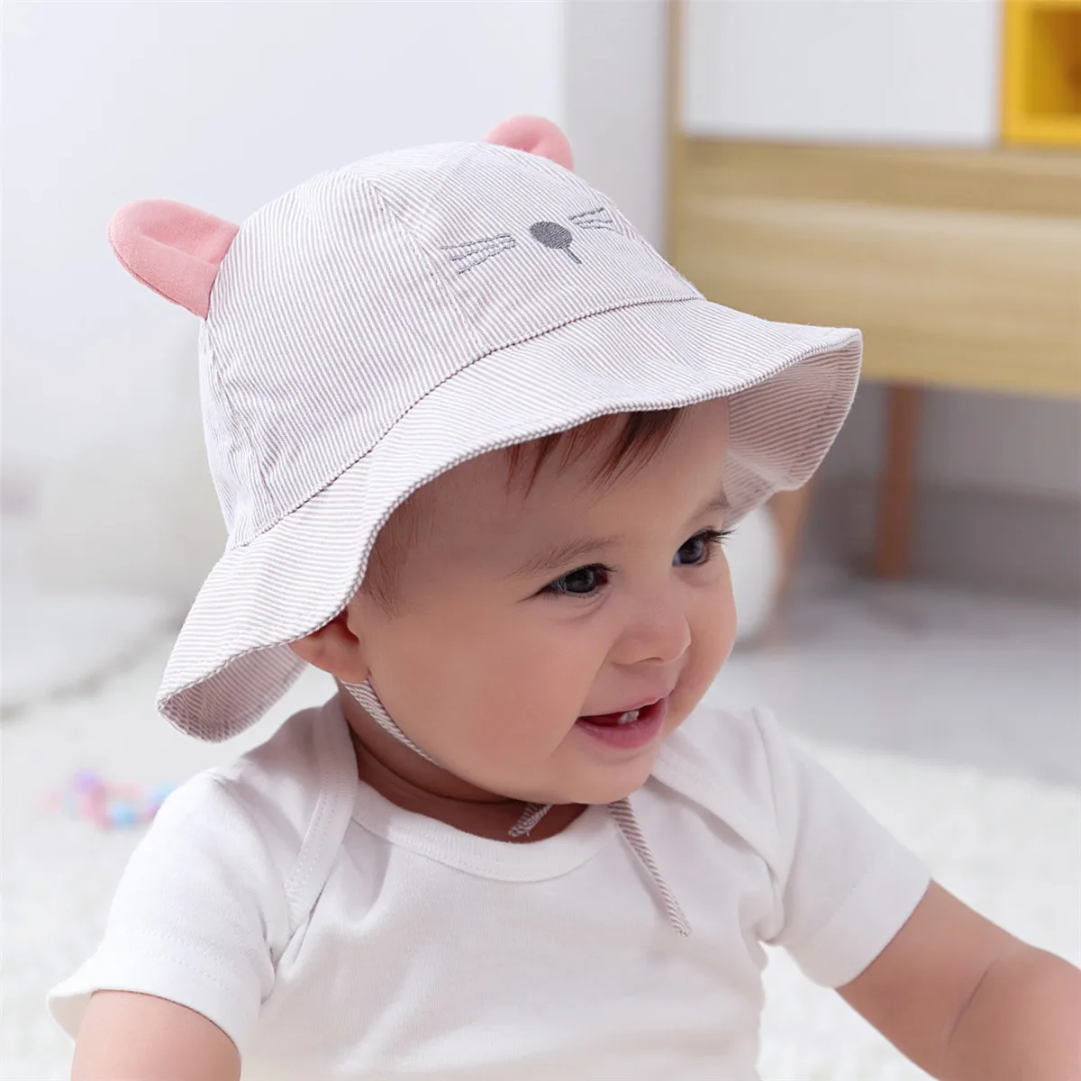 Girls Pink Ears Cat Face Cotton Bucket Cap Children Spring Summer Lovely Windprorf Sunshade Hat Fit For 0-4 Years Old
Girls Pink Ears Cat Face Cotton Bucket Cap Children Spring Summer Lovely Windprorf Sunshade Hat Fit For 0-4 Years Old