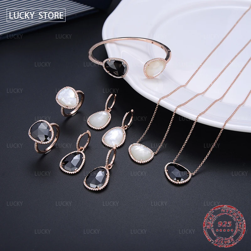 High quality S925 silver white edged mother of pearl earrings necklace bracelet fashion luxury brand Monaco jewelry
High quality S925 silver white edged mother of pearl earrings necklace bracelet fashion luxury brand Monaco jewelry